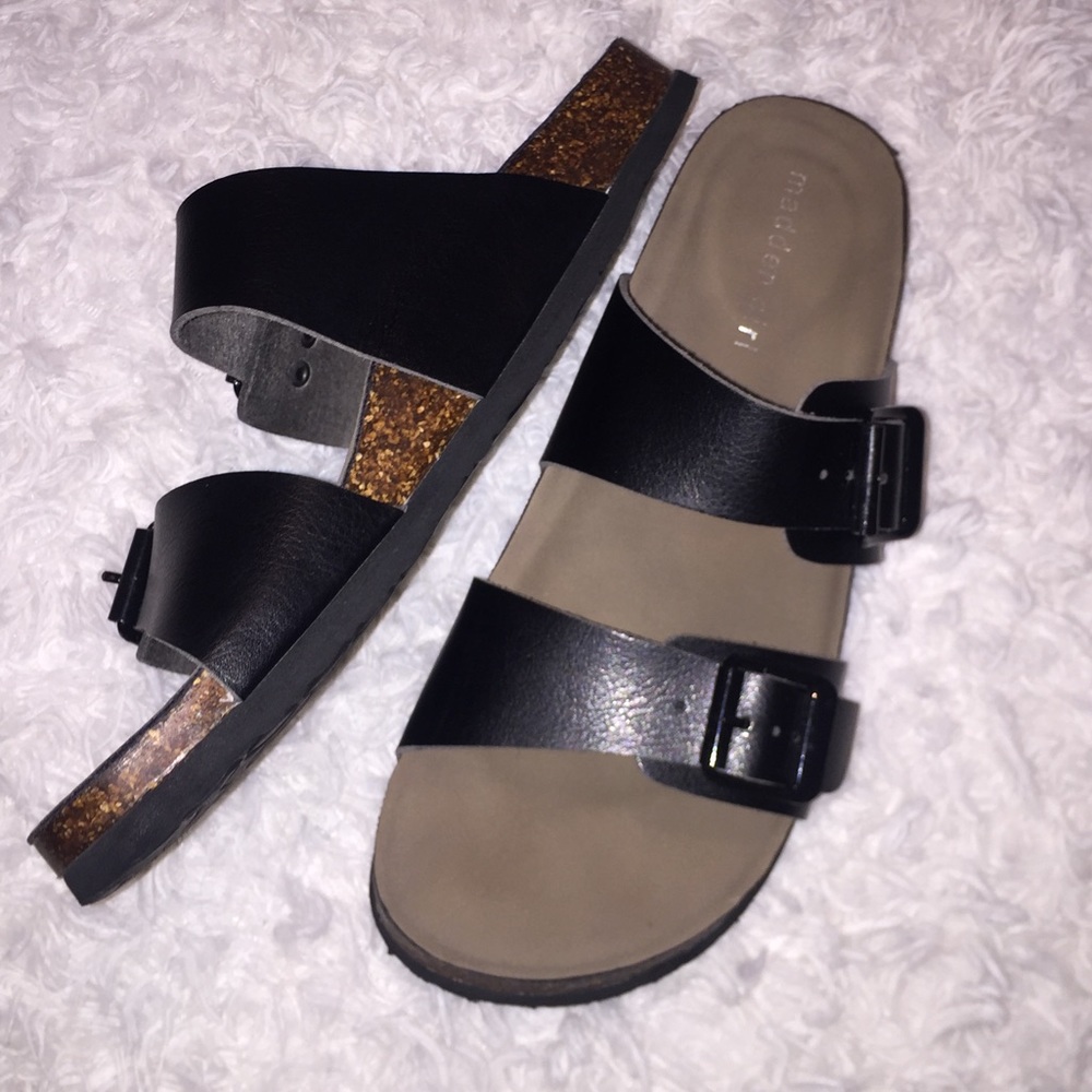 LAST WEEK TO BUY !! Steve Madden Sandals ✨